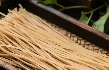 ​Làm thế nào các nhà chế biến bún khoai lang có thể cắt giảm chi phí và tăng hiệu quả? Ngành khoai tây Qinhuangdao Tongyou giải quyết các thách thức tiêu thụ năng lượng bằng cách lưu trữ năng lượng nhiệt